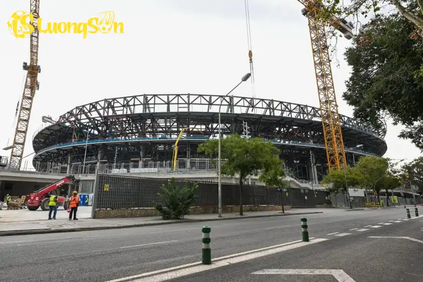 Dự án sân Camp Nou mới của Barca có thể tiêu tốn đến hơn 1 tỷ Euro (Ảnh: AS) Dự án sân Camp Nou mới của Barca có thể tiêu tốn đến hơn 1 tỷ Euro